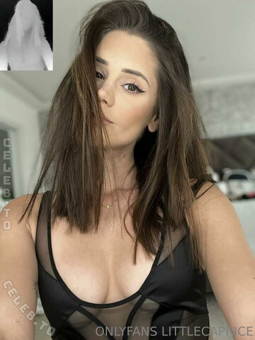 Little Caprice photo 6