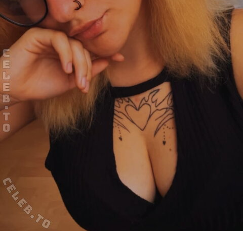Little_devil666 nude photo 16