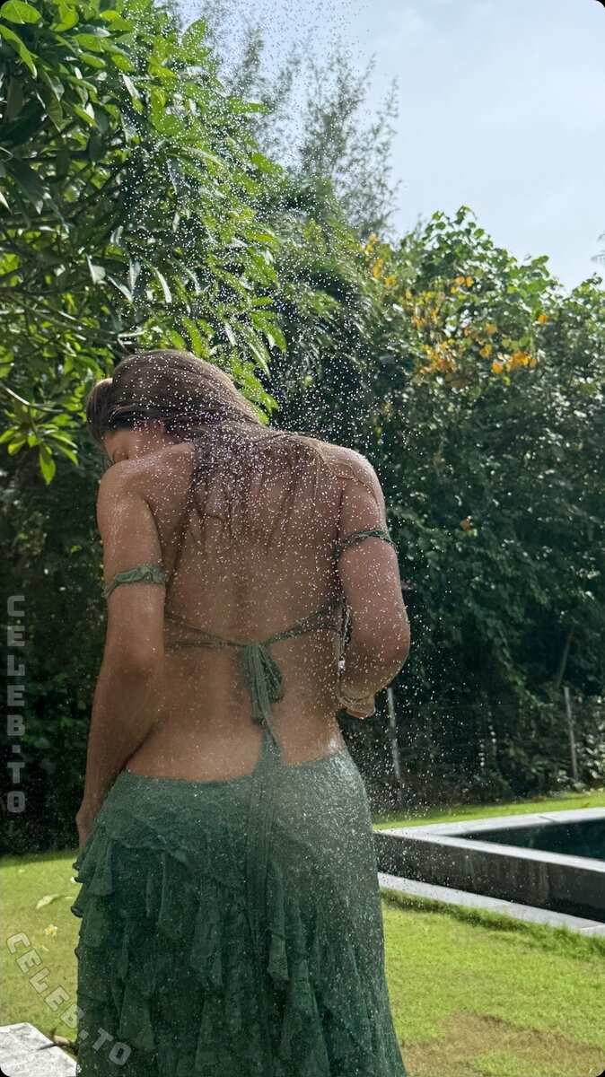 Little_poetry nude photo 4