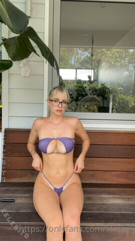 littletins Hot (4 photos)