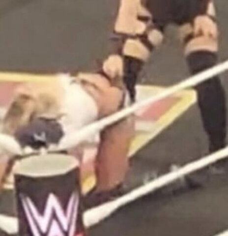 Liv Morgan New (2 photos)