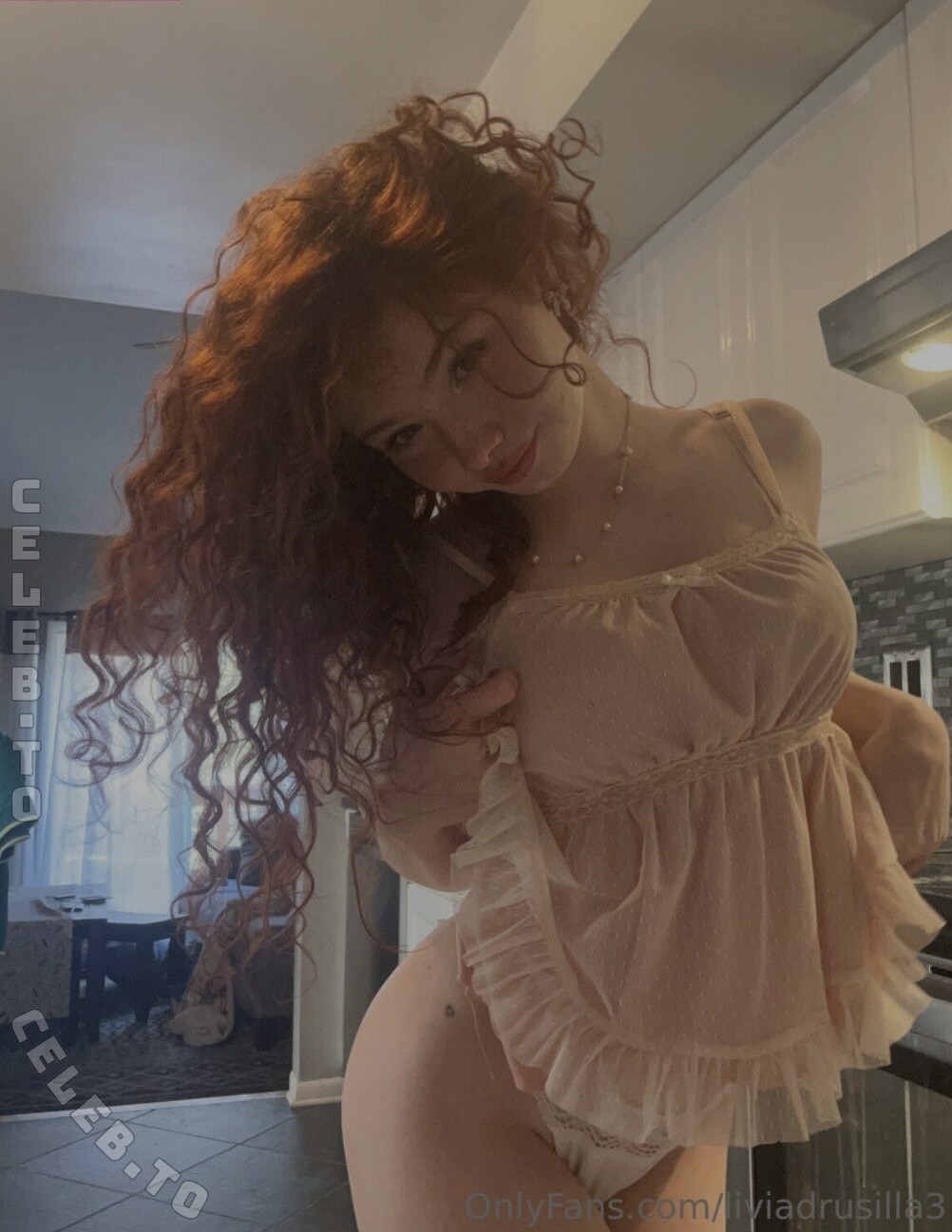 Livia Paige nude photo 9