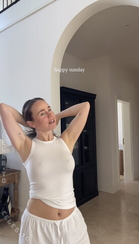 Liz Kaeber nude photo 18