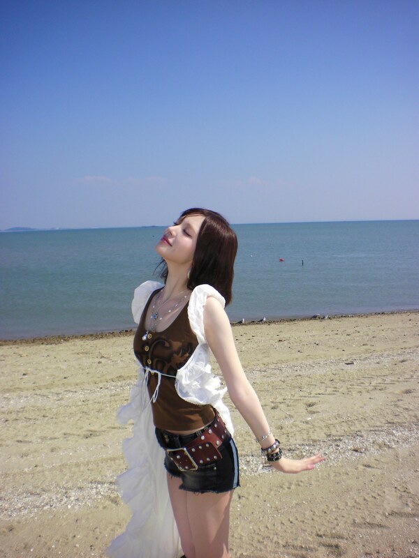 LIZ nude photo 6