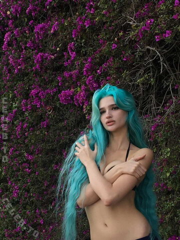 Liza Anokhina nude photo 95