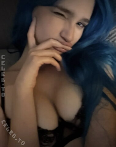 Liza Anokhina nude photo 4