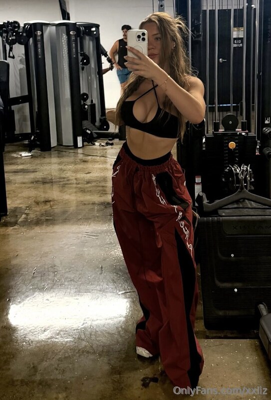liz_liftz nude photo 4