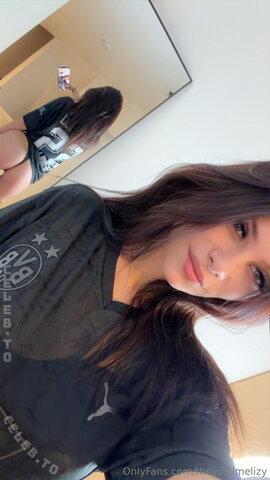 Lizy nude photo 20