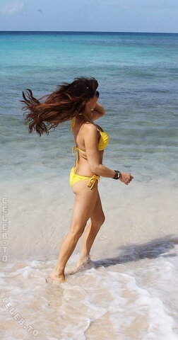 Lizzie Cundy nude photo 10
