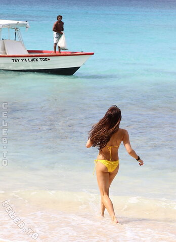 Lizzie Cundy nude photo 4