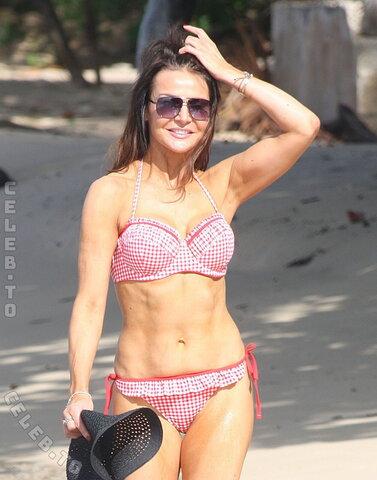 Lizzie Cundy – Beach Candids in Barbados, December 2014