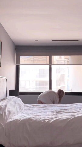 Lizzie Peirce nude photo 1