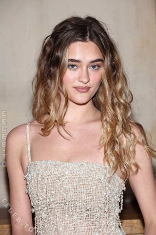 Lizzy Greene nude photo 9