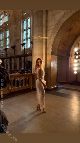 Lizzy Greene nude photo 16