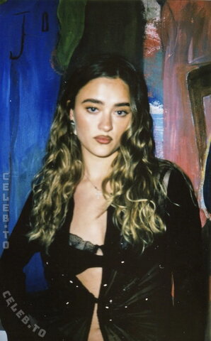 Lizzy Greene photo 2
