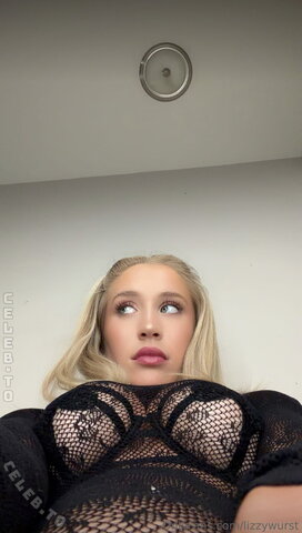 Lizzy Wurst nude photo 29
