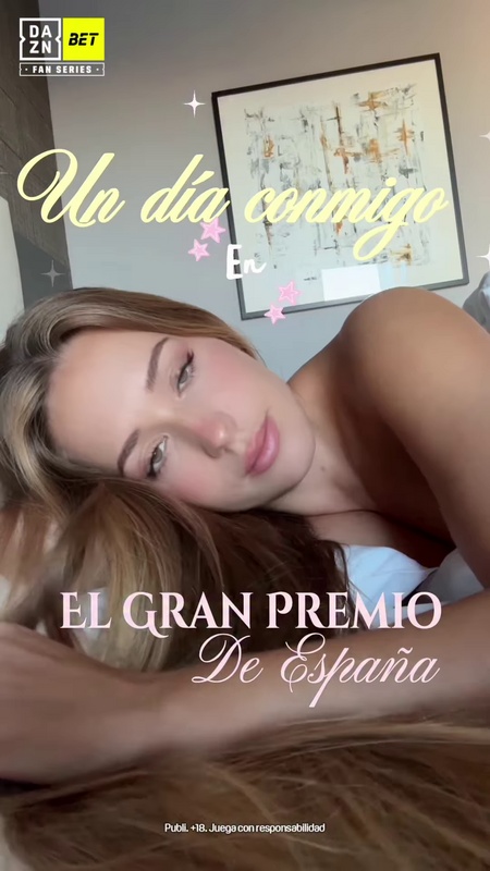 llunaclark nude photo 4