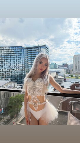 llusy.h nude photo 37