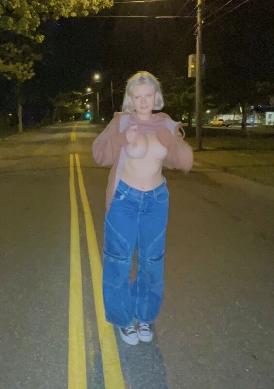 lmkwhenurhome nude photo 12