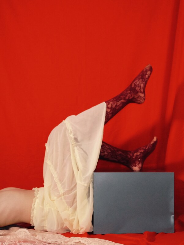 Lo3tus nude photo 2