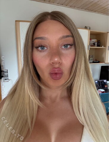 Loenihadi nude photo 234