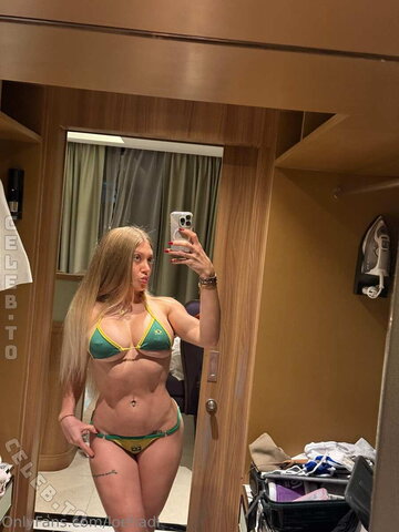 Loenihadi nude photo 195
