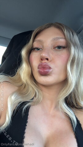 Loenihadi nude photo 153