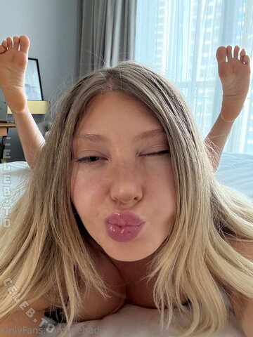 Loenihadi nude photo 93