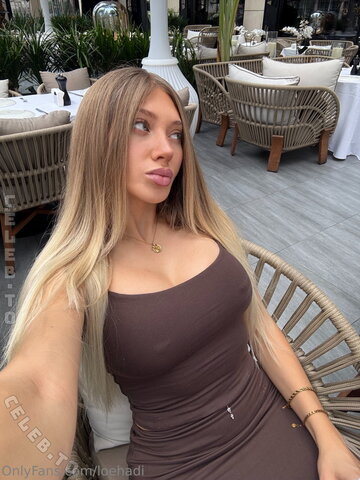 Loenihadi nude photo 3