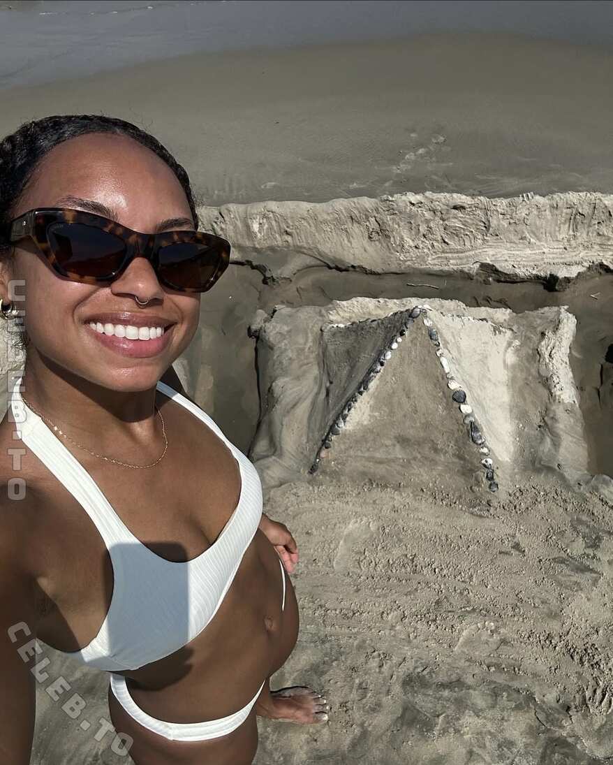 Logan Browning nude photo 13