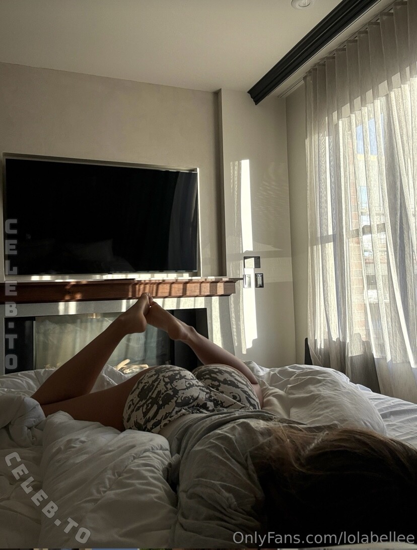 Lola Belle nude photo 5