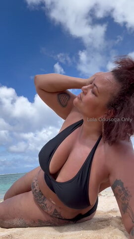 Lola Odusoga nude photo 1