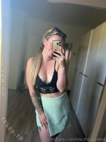 Lola the Student nude photo 2