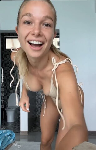 Lola Weippert nude photo 68