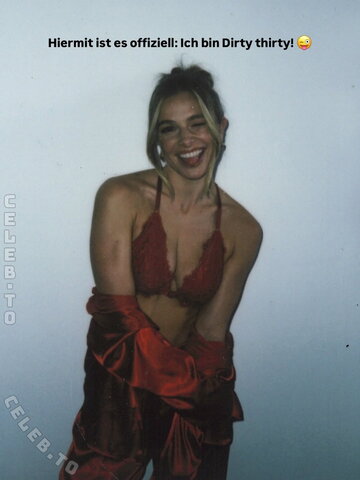 Lola Weippert nude photo 62