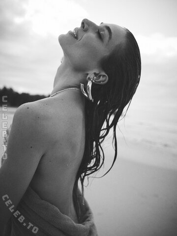 Lola Weippert nude photo 23