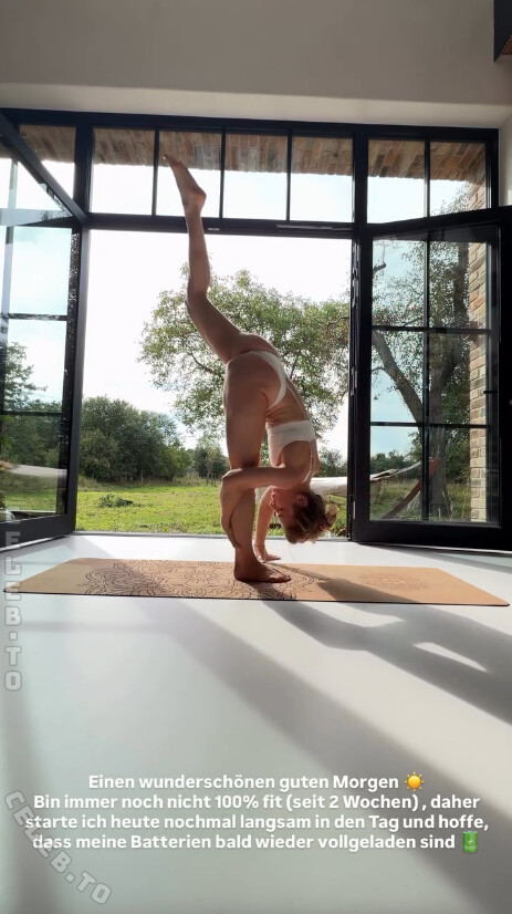 Lola Weippert nude photo 6