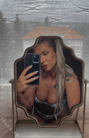 Lolaaafit nude photo 27