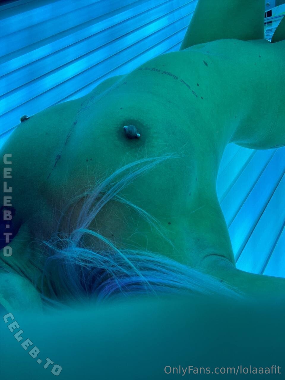 Lolaaafit nude photo 2