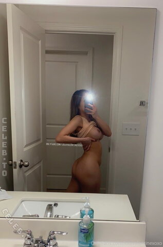 Lolavalentinexoxo nude photo 91