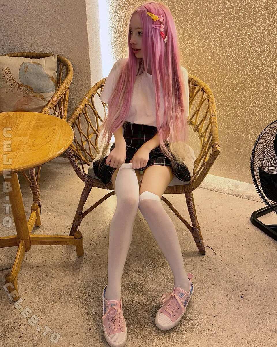 Lolibela nude photo 8