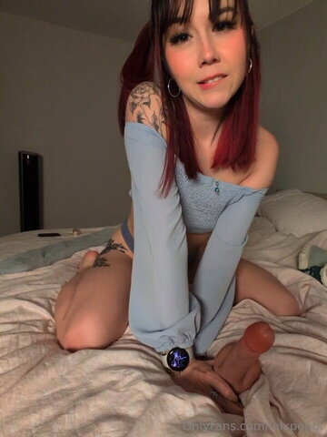 Lolipopgi nude photo 3