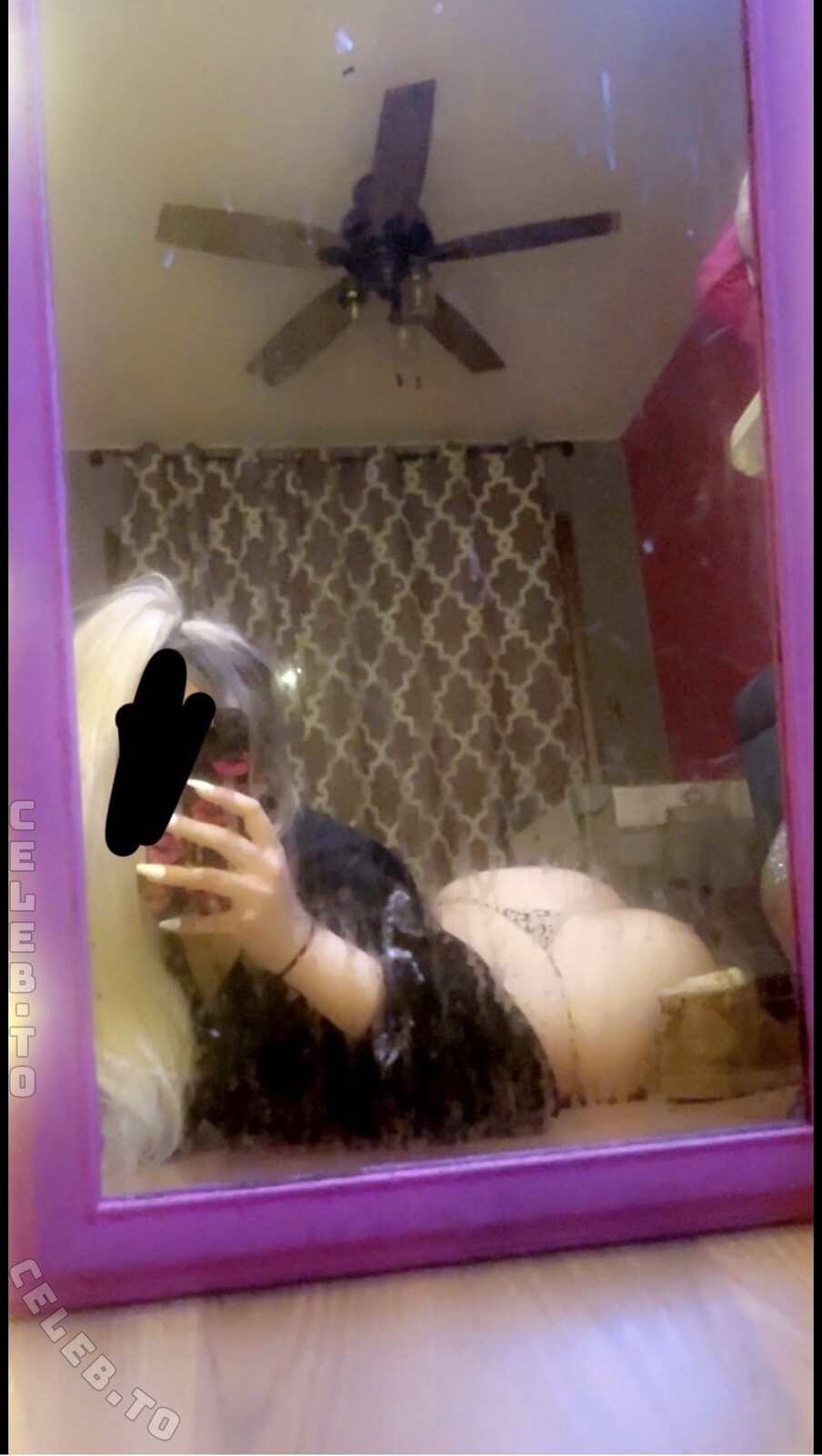 London Keefe nude photo 3