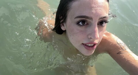 Lookielulie nude photo 15