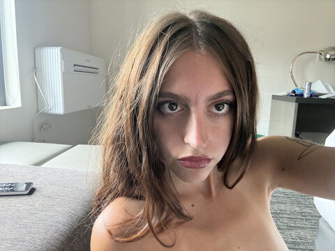 Lookielulie nude photo 2
