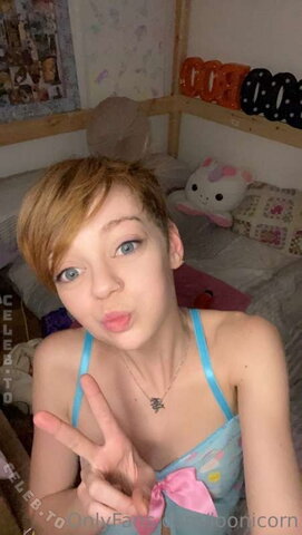 Loonicorn nude photo 640