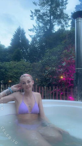 Loonicorn nude photo 381