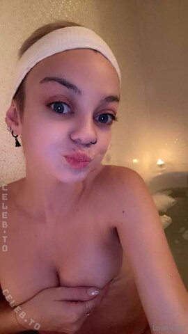 Loonicorn nude photo 439