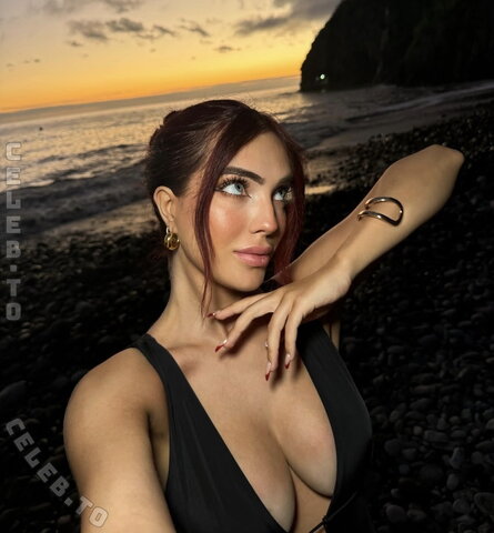 Loreen Schenke nude photo 13