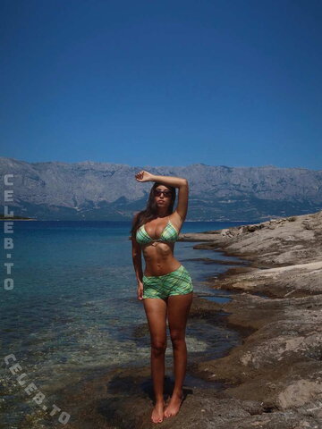 lorena.sim nude photo 1